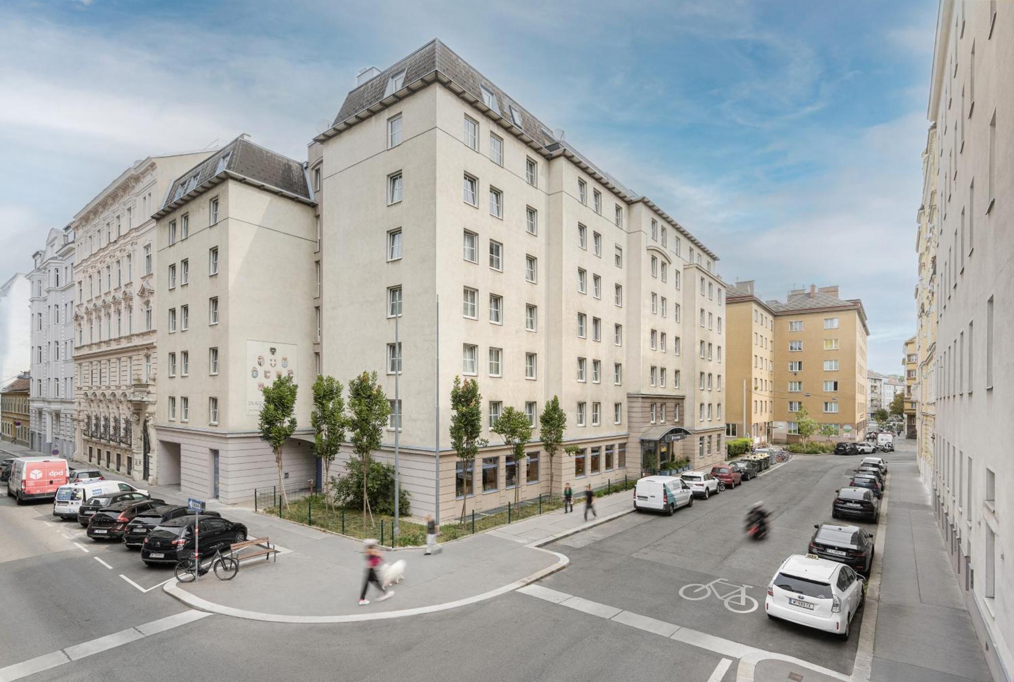 Mynext - Hotel Rudy Виена Екстериор снимка
